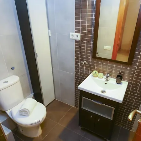 Fores 2 Apartment * 坎布里尔斯
