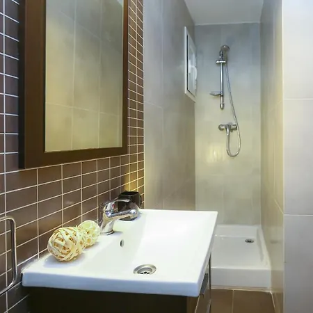 Fores 2 Apartment 公寓 *